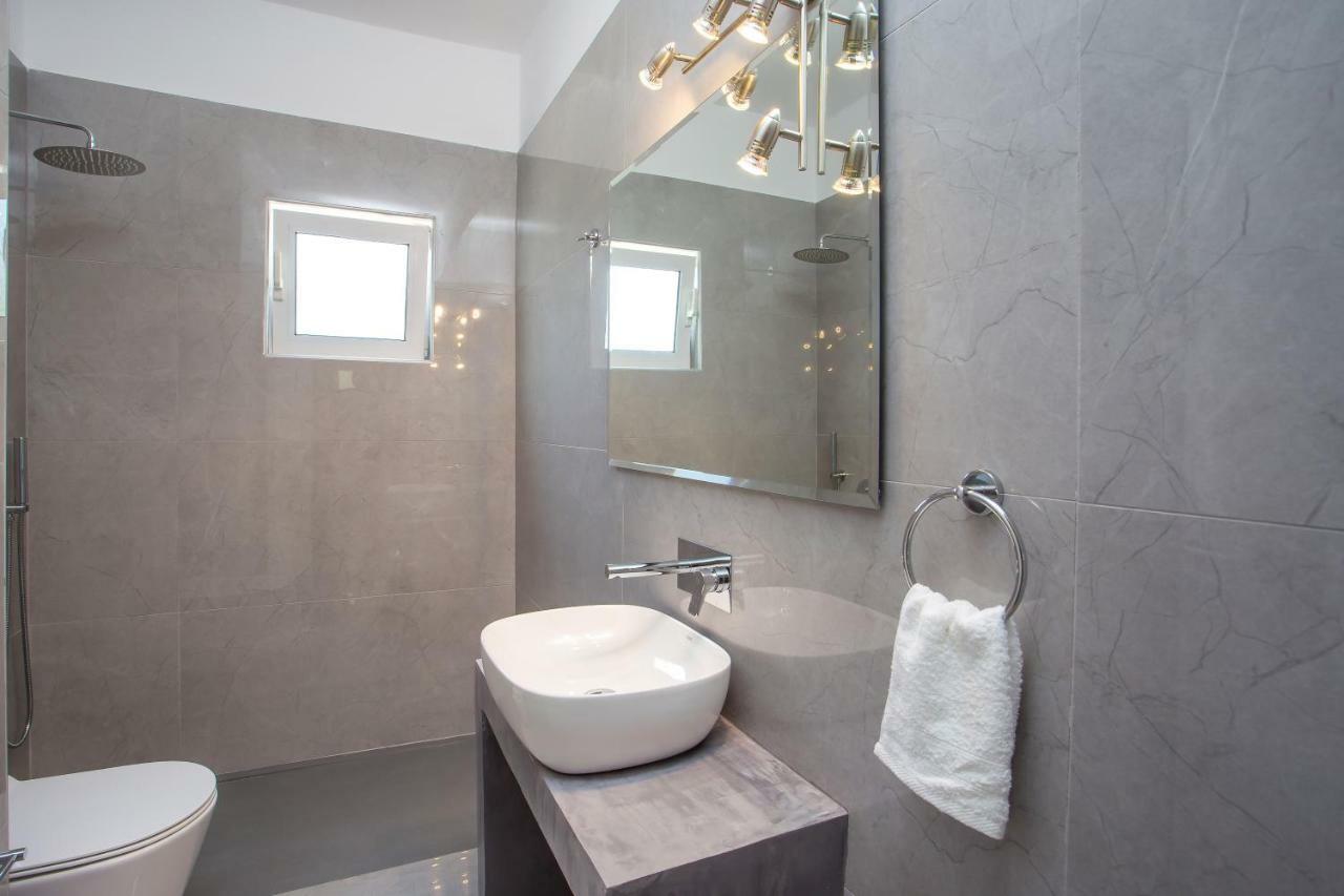 Mythos Luxury Villa Faliraki Bagian luar foto